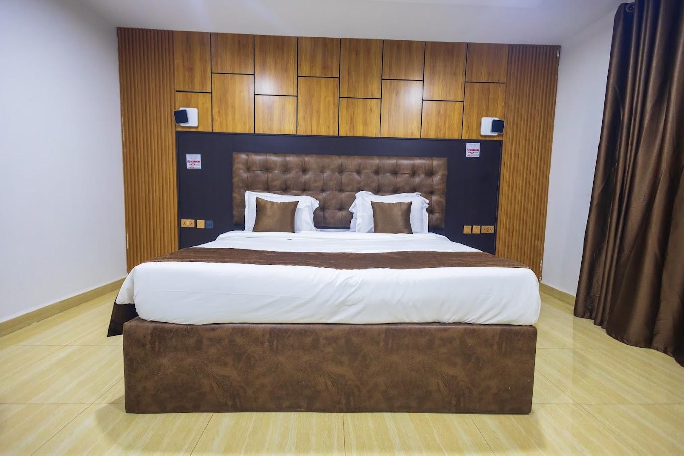 Diplomats Enclave Suites